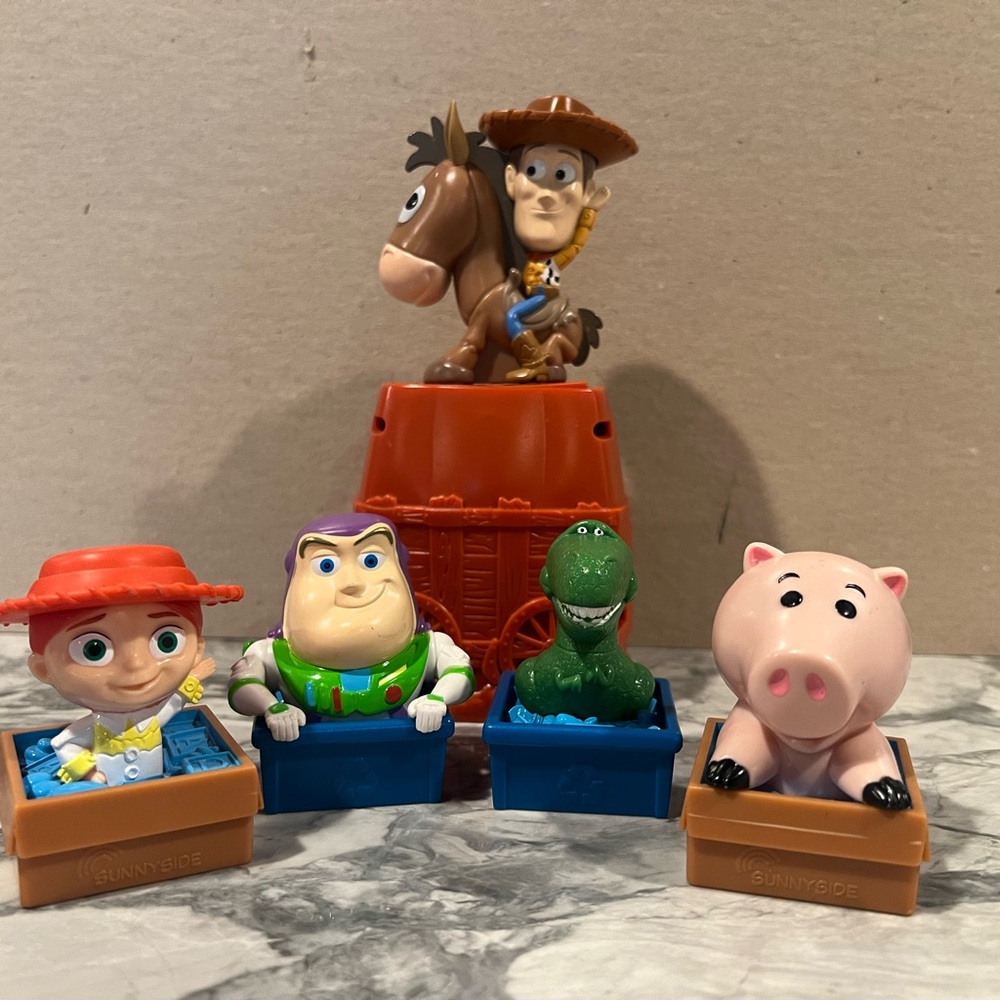 Disney Pixar Toy Story 3 Woody’s Run Around Roundup Listen Think Move Game